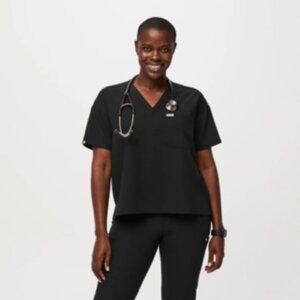 Figs XS Black Relaxed Catarina™ One-Pocket Scrub Top